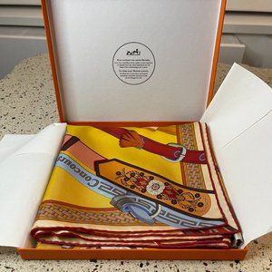 Hermes Silk Bouclerie D'Attaelage.